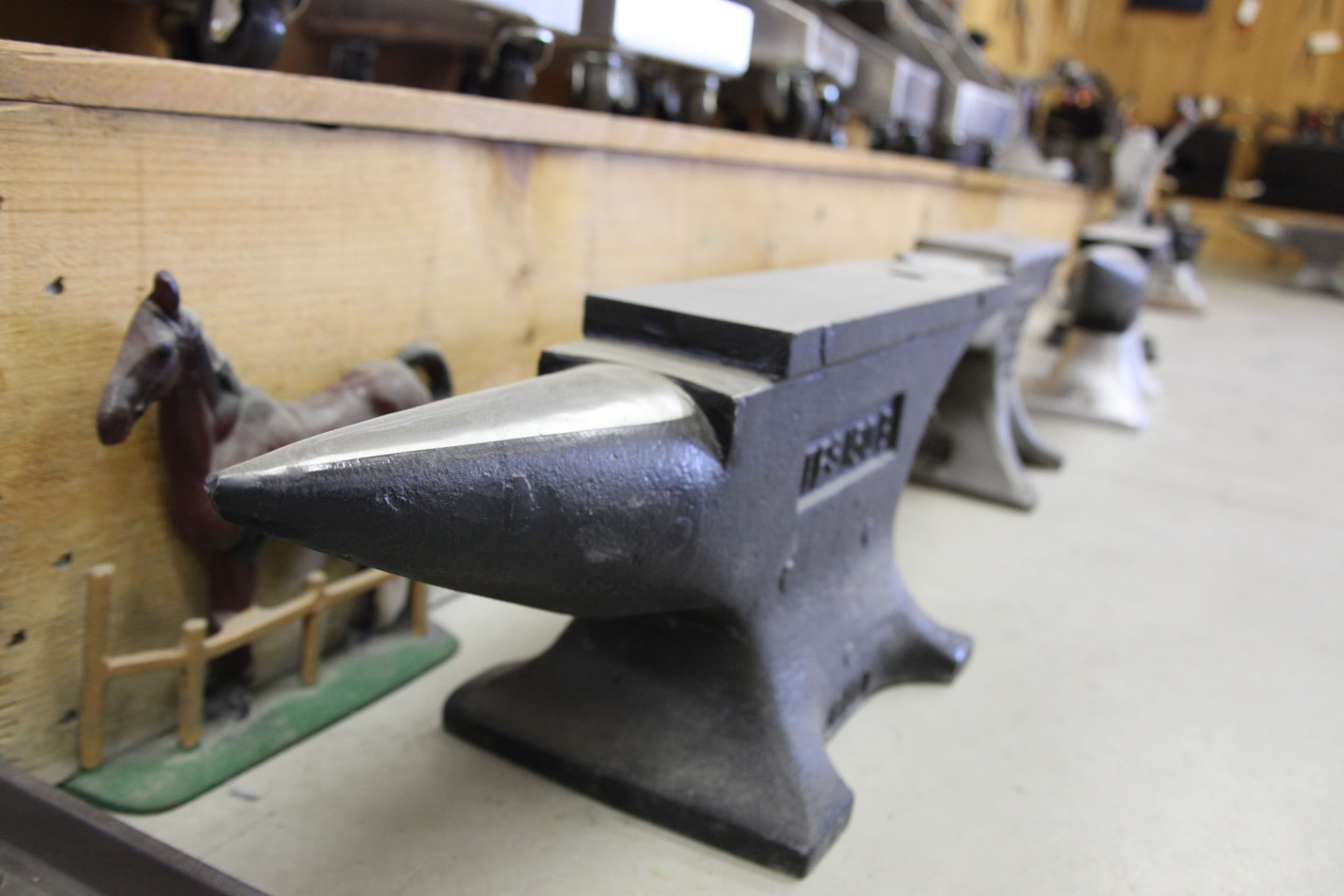 Professional Farrier Supply Horseshoes, Hoofcare and Horse related supply